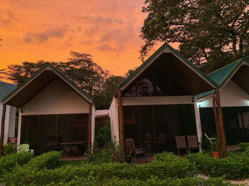 Villas Cabuya Beach & Forest image