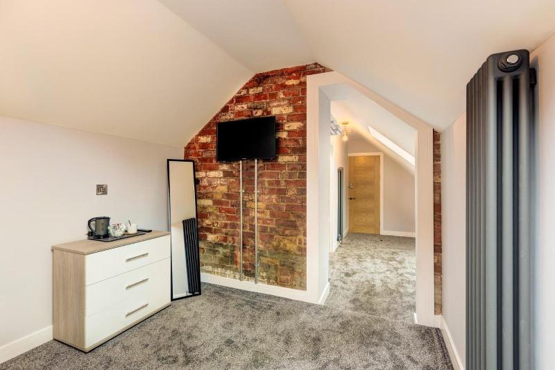 Bondgate Hotel East Midlands Airport image