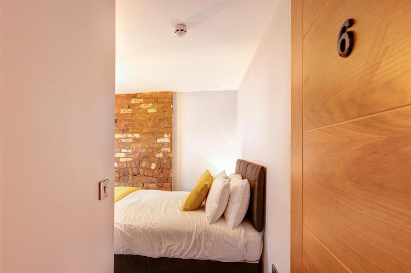 Bondgate Hotel East Midlands Airport image
