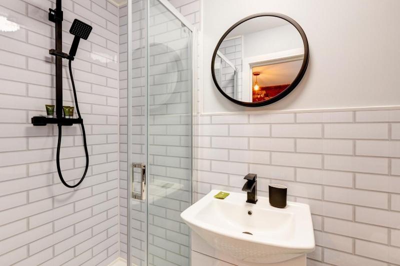 Bondgate Hotel East Midlands Airport image
