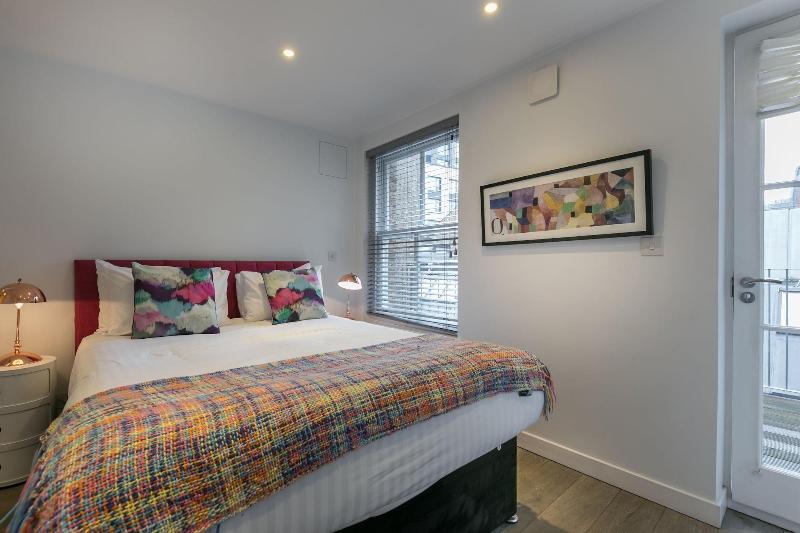 APARTMENT ONE BEDROOM