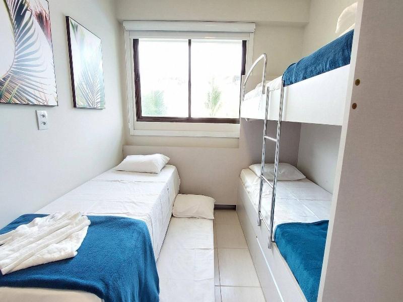 Flats no Cupe Beach Living image