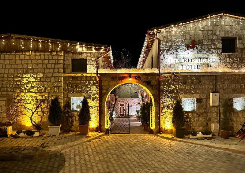 Red Horse Hotel 2