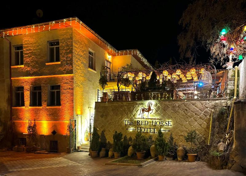 Red Horse Hotel 3