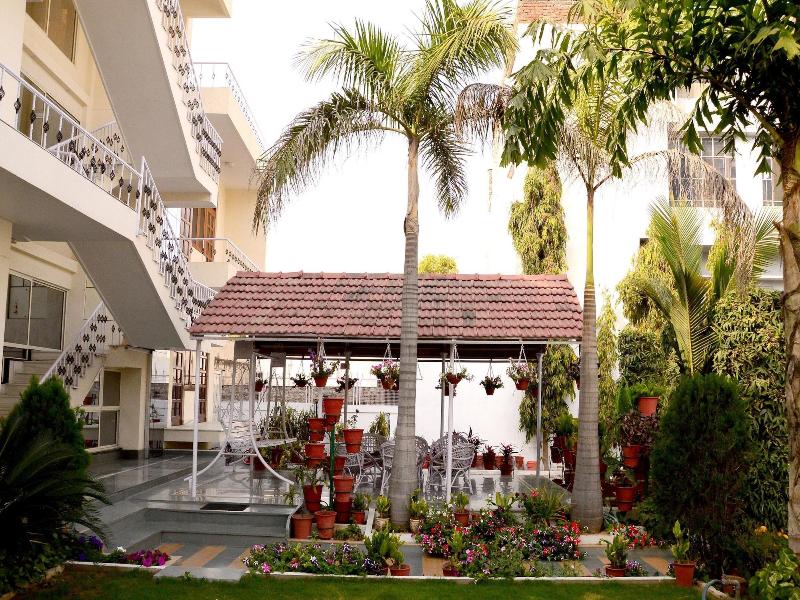 Oyo 4492 Home Stay Sukh Vilas image