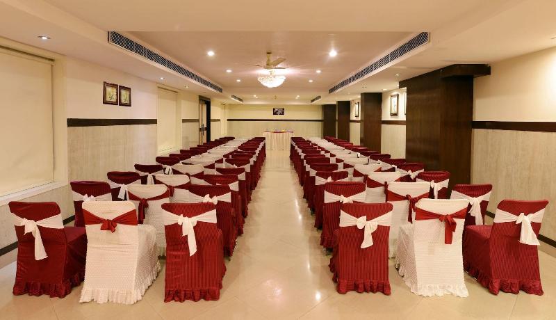 Mb Greens Clarks Inn Moradabad