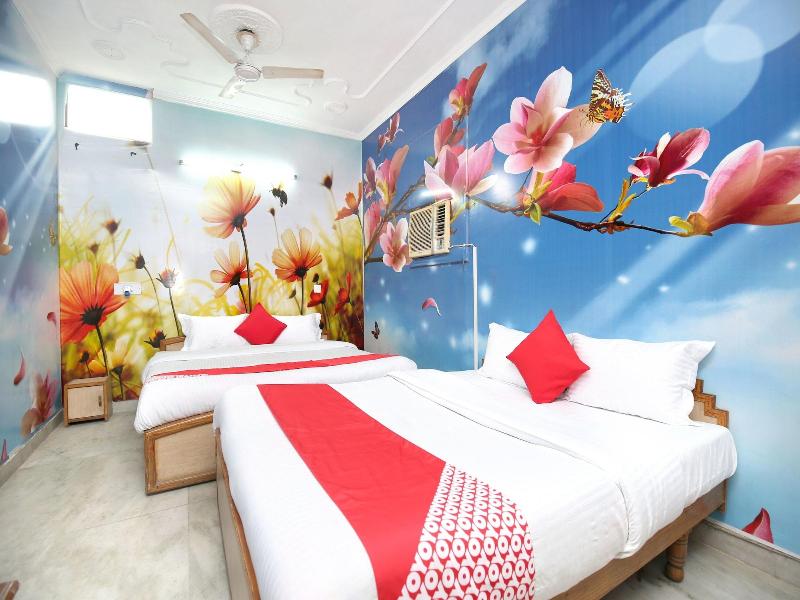 Oyo 16736 Hotel Hm Crystal image