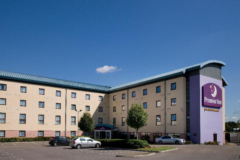 Premier Inn Thurrock West image