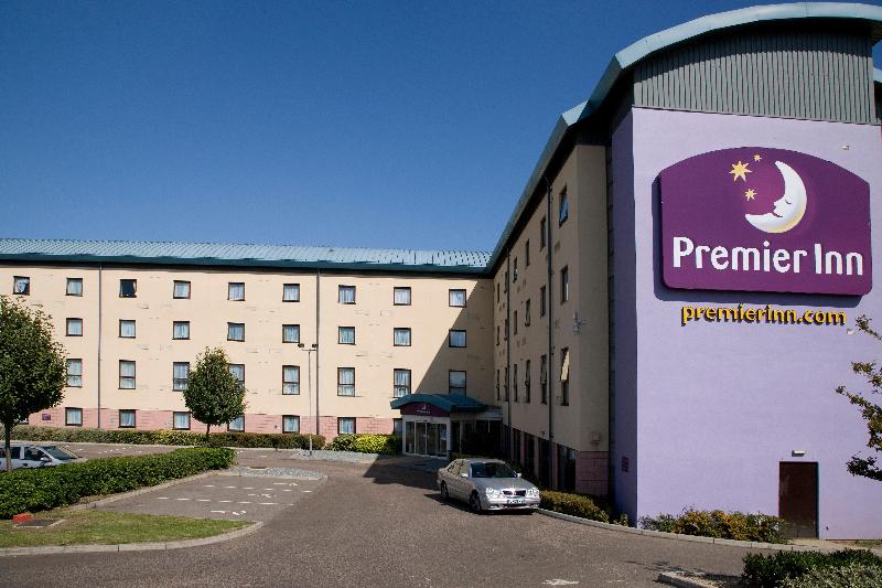 Premier Inn Thurrock West image