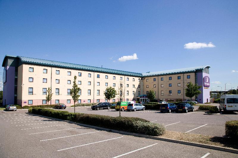 Premier Inn Thurrock West image