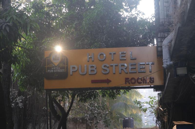 Hotel Pub Street Inn image