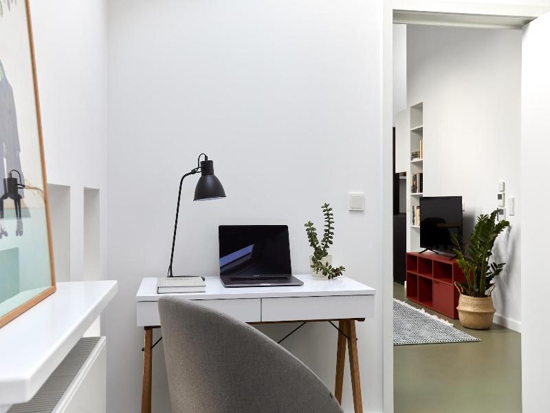 Plantonia Aparthotel image