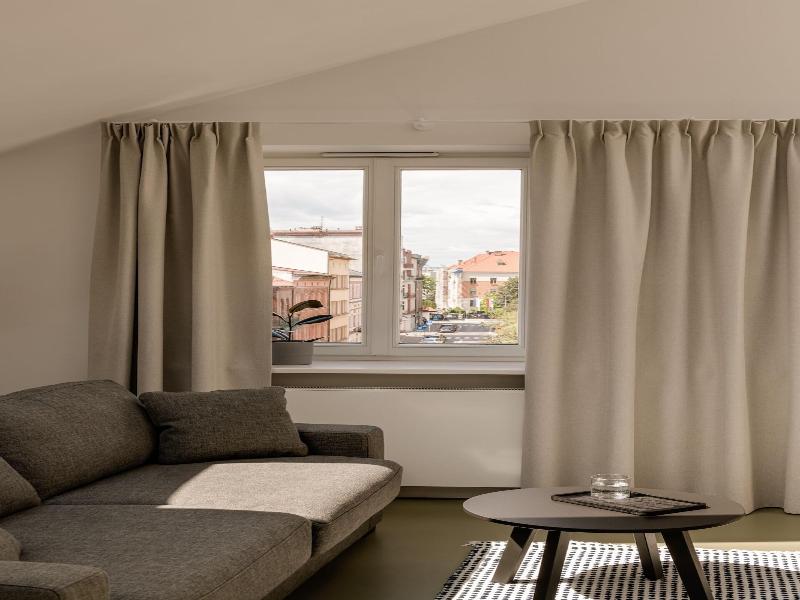Plantonia Aparthotel image