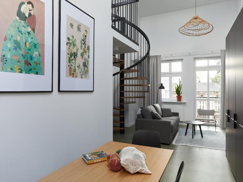 Plantonia Aparthotel image