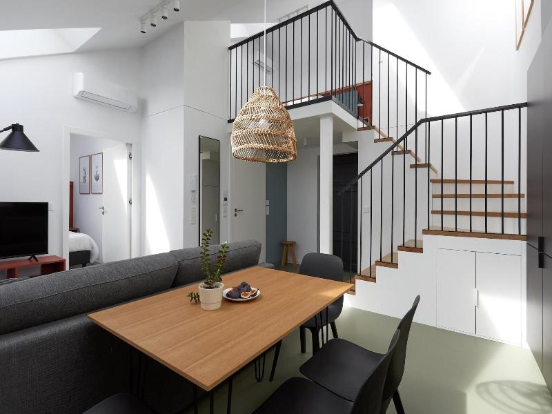 Plantonia Aparthotel image