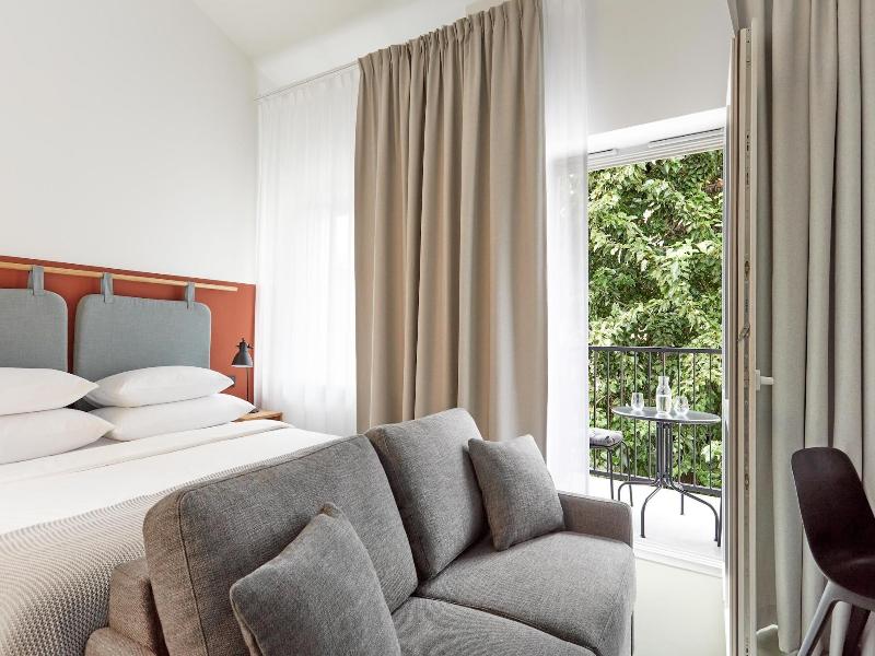 Plantonia Aparthotel image