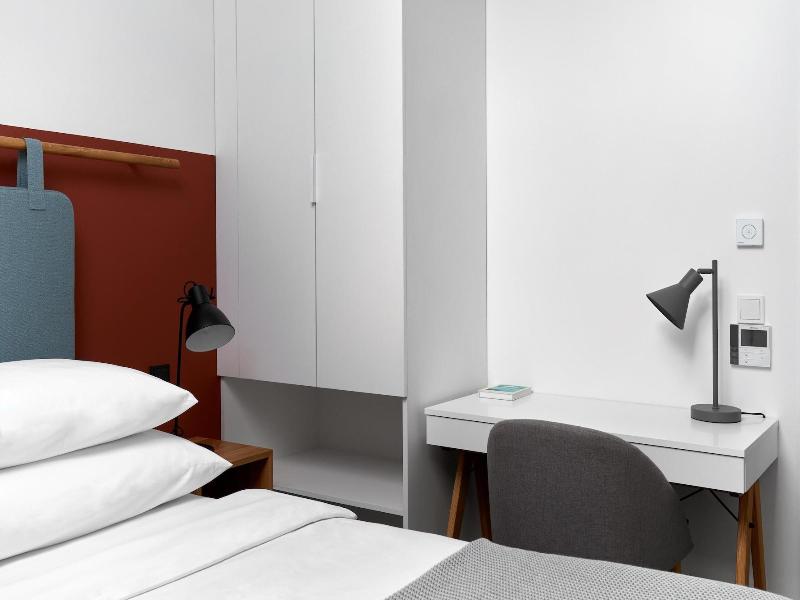 Plantonia Aparthotel image