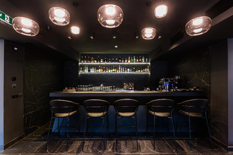 B The Hotel image