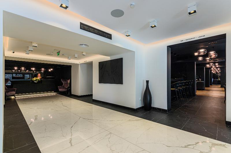 B The Hotel image