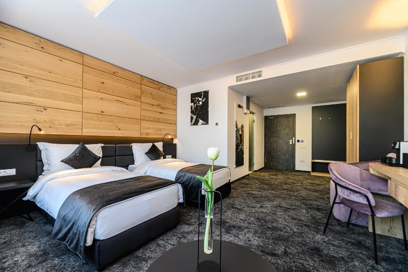 B The Hotel image