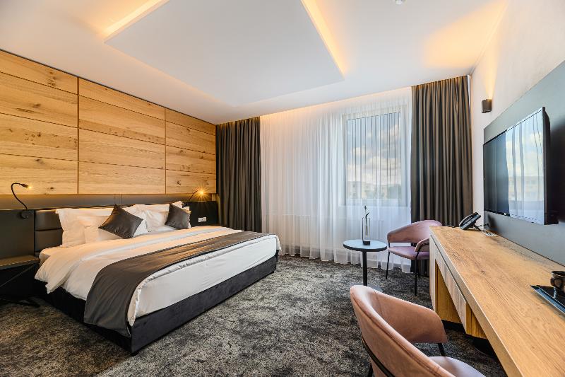 B The Hotel image