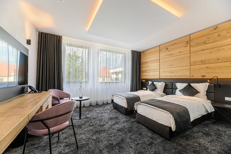 B The Hotel image