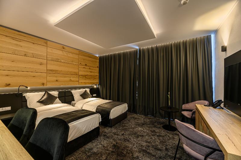 B The Hotel image