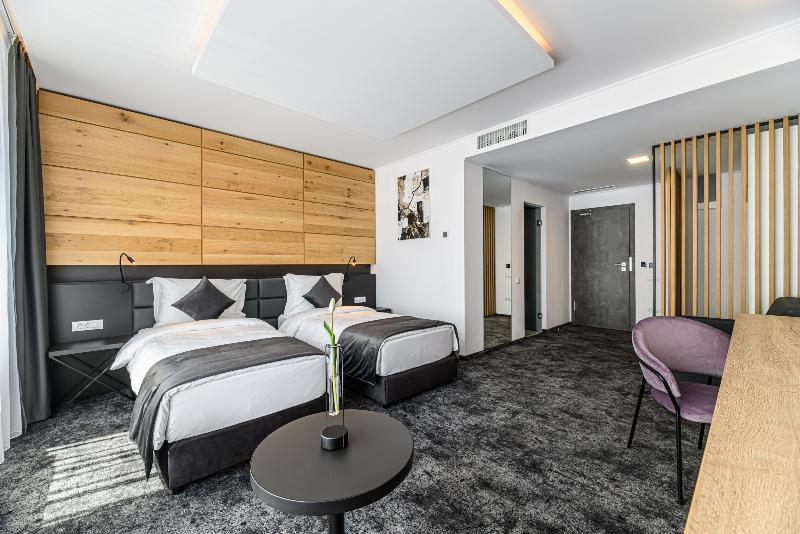 B The Hotel image