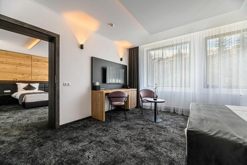 B The Hotel image