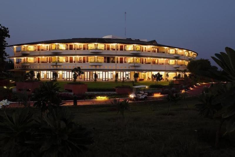 Gulmohar Greens Golf Country Club image