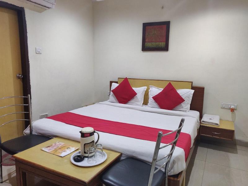 Hotel Rahul image