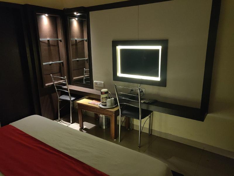 Hotel Rahul image