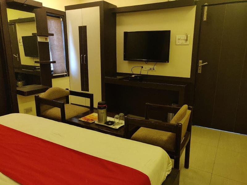 Hotel Rahul image
