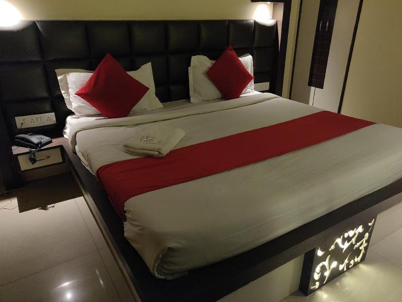 Hotel Rahul image
