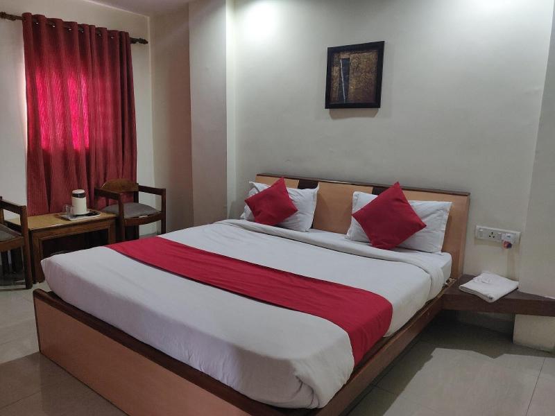 Hotel Rahul image