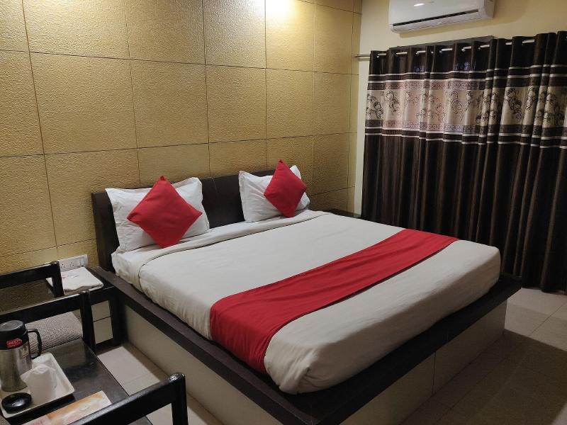 Hotel Rahul image