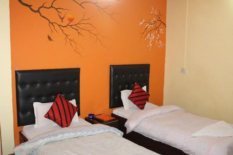 Hotel Happy Home image