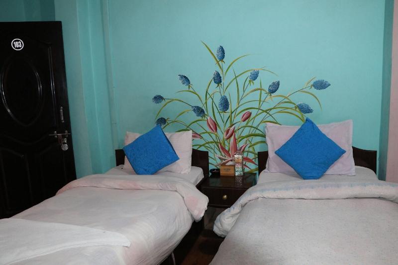 Hotel Happy Home image
