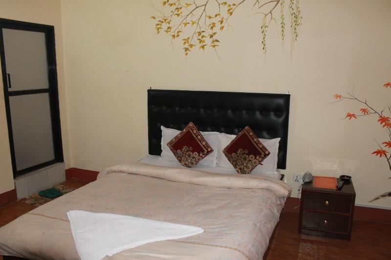 Hotel Happy Home image