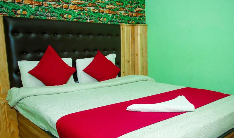 Hotel Happy Home image