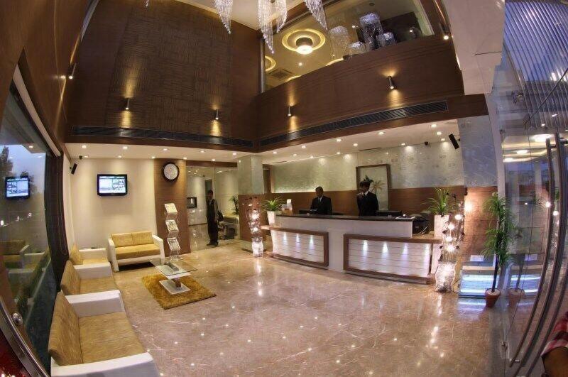 Shangri La Grand The Hotel image