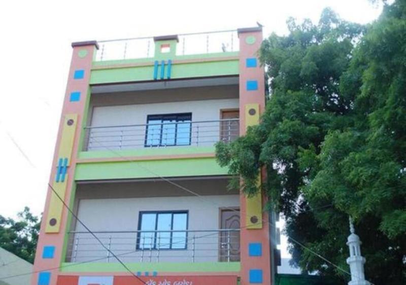 Hotel Royal image