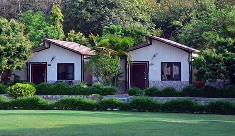 Clarissa Resort