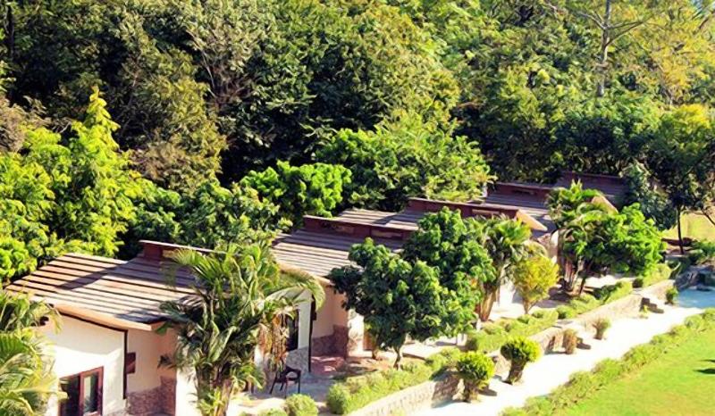 Clarissa Resort