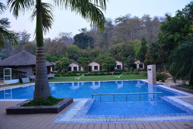 Clarissa Resort