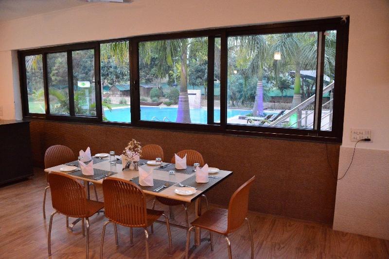 Clarissa Resort