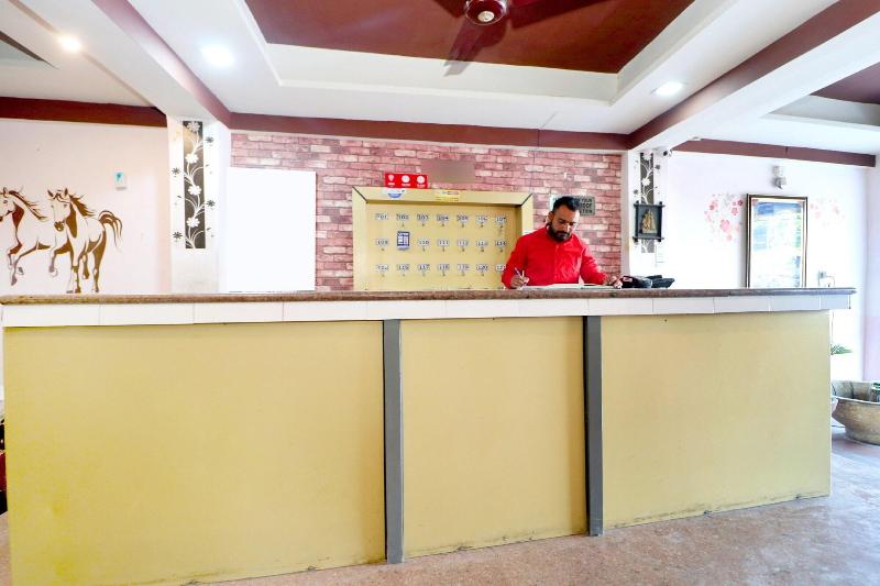 39812 Welcome Lounge