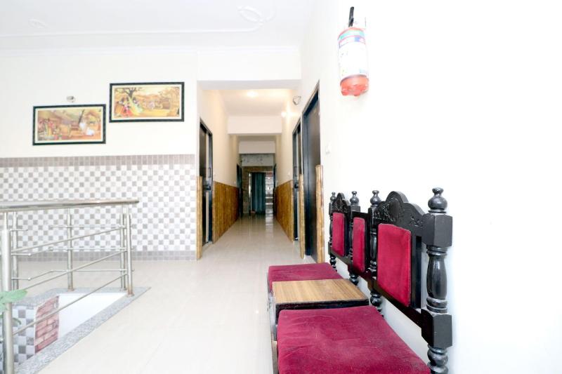 39812 Welcome Lounge