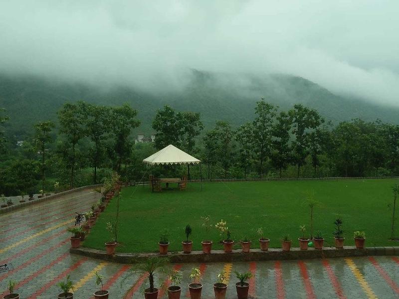 Kavish Holiday Hill Resort image
