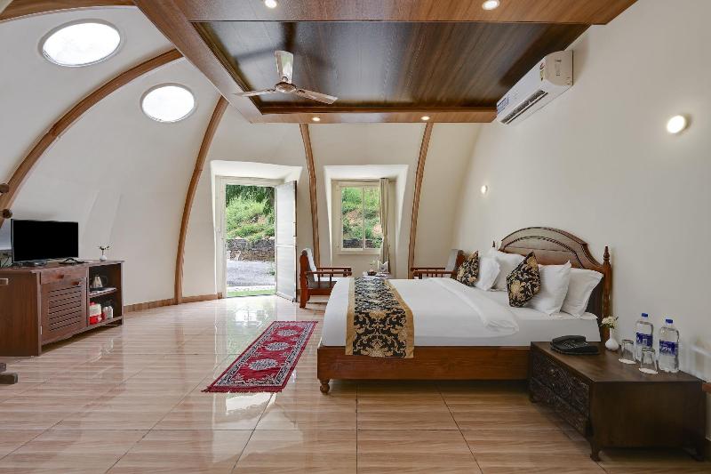 Kavish Holiday Hill Resort image